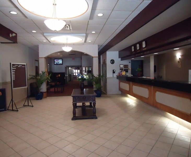 Howard Johnson By Wyndham Kitchener Conestoga Esterno foto
