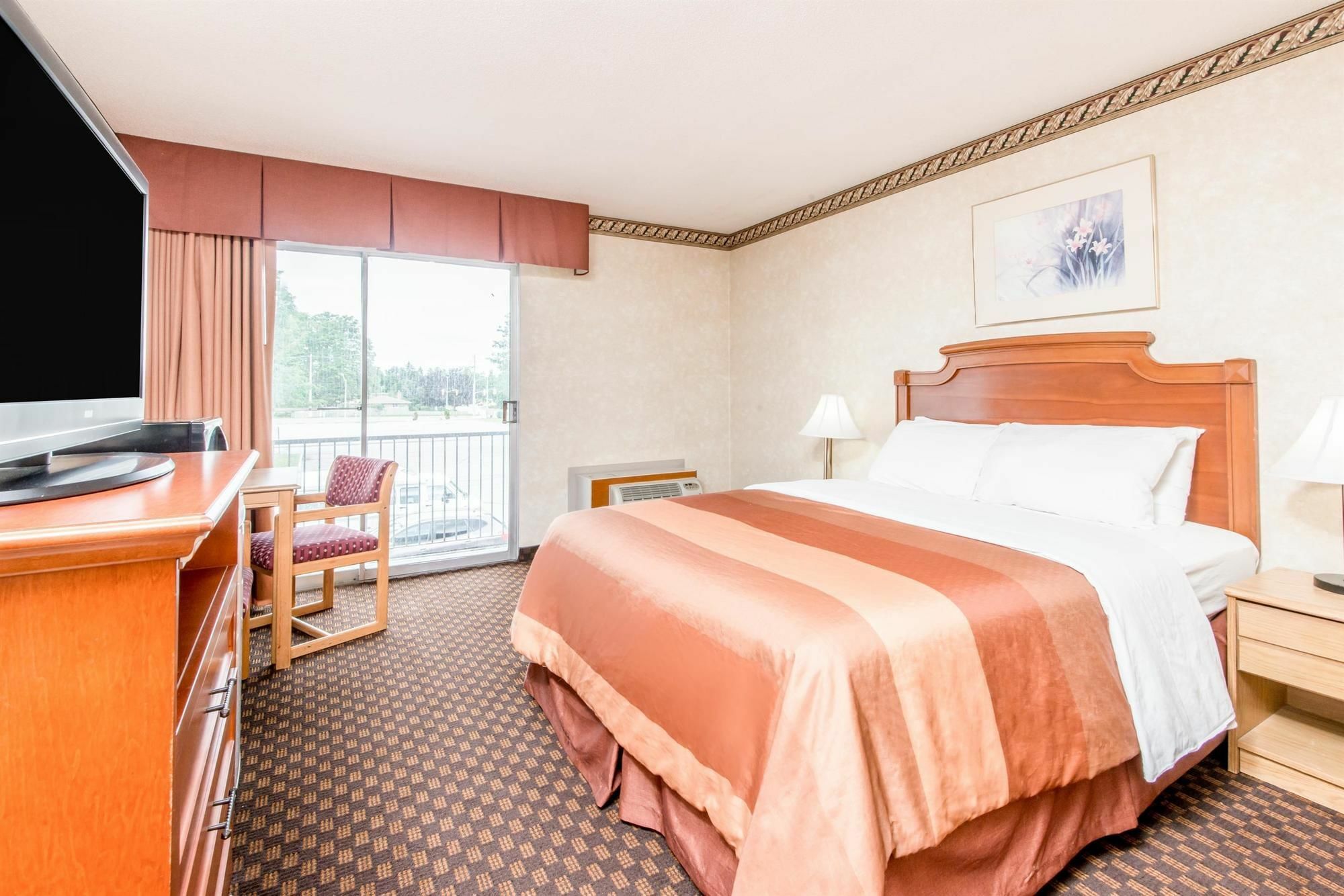 Howard Johnson By Wyndham Kitchener Conestoga Esterno foto