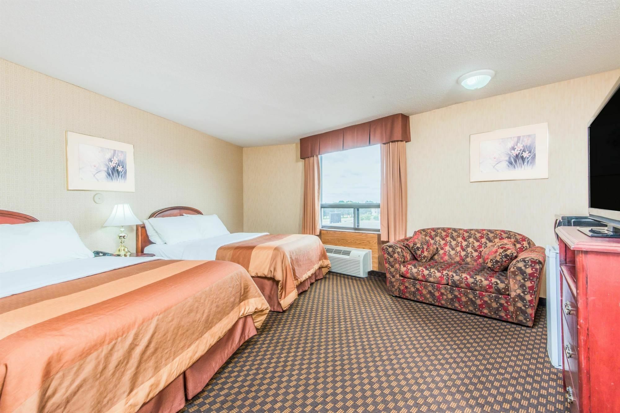 Howard Johnson By Wyndham Kitchener Conestoga Esterno foto